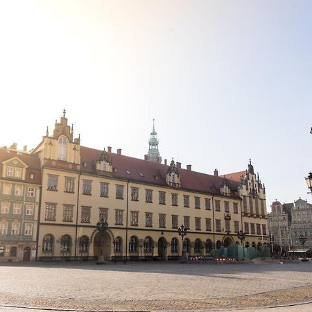 Rynek 20/21 -Cosy New Apartment On The Market Square - 4 Bedrooms - 8 People Вроцлав Экстерьер фото