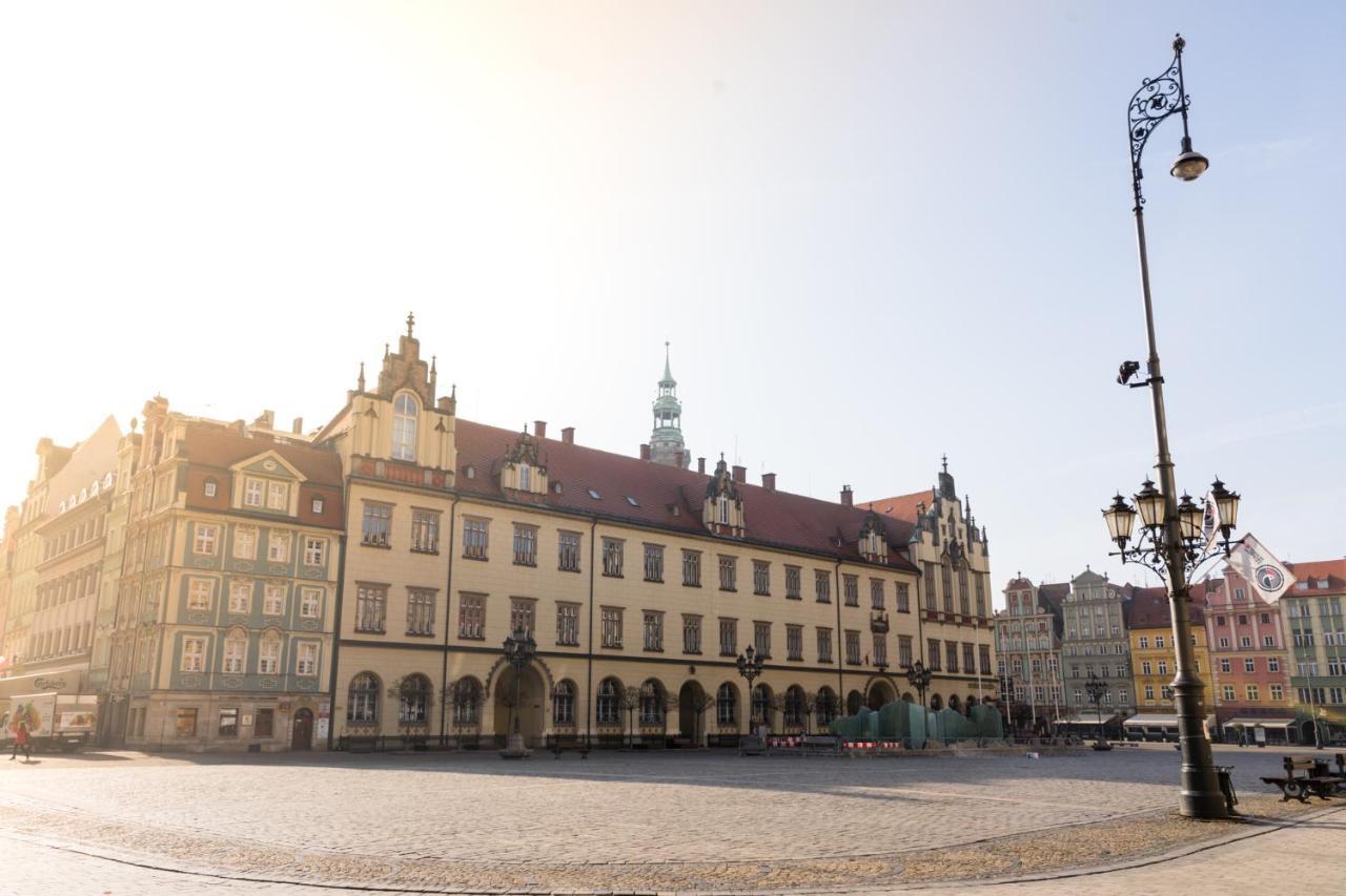 Rynek 20/21 -Cosy New Apartment On The Market Square - 4 Bedrooms - 8 People Вроцлав Экстерьер фото